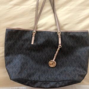 Michael Kohrs tote